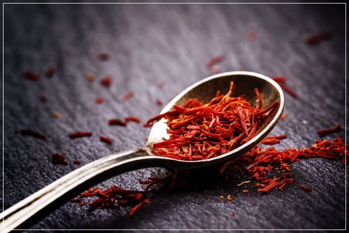 saffron in a spoon